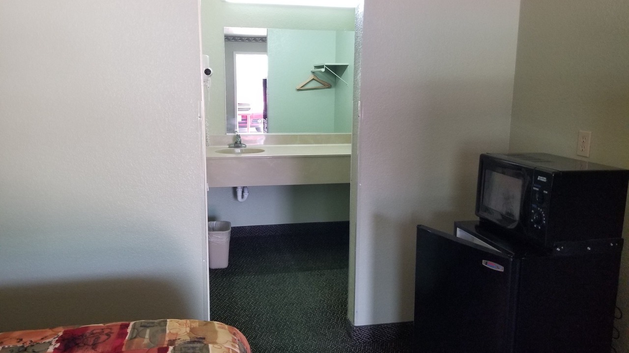 Photo of Bathroom in Haltom City