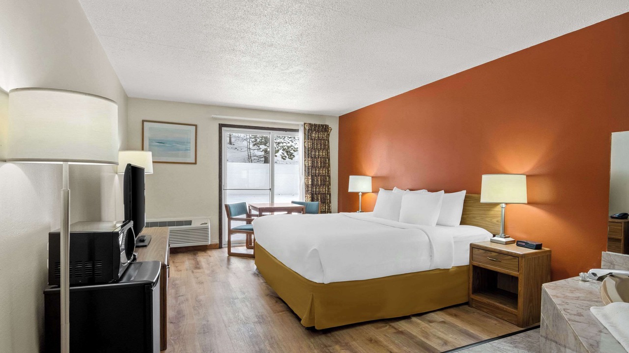 Photo of Bedroom in Manistee