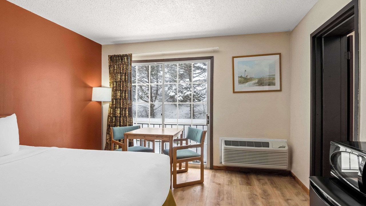 Photo of Bedroom in Manistee