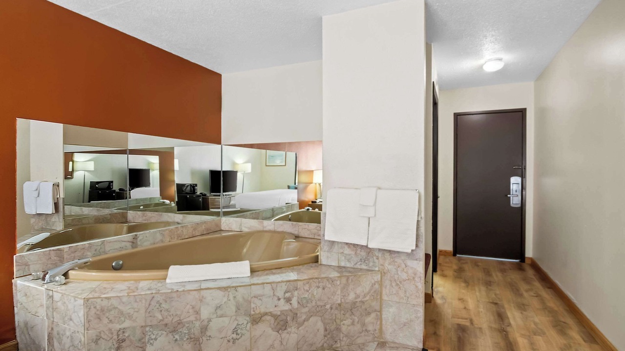 Photo of Bedroom in Manistee