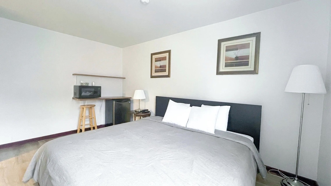 Photo of Bedroom in North End