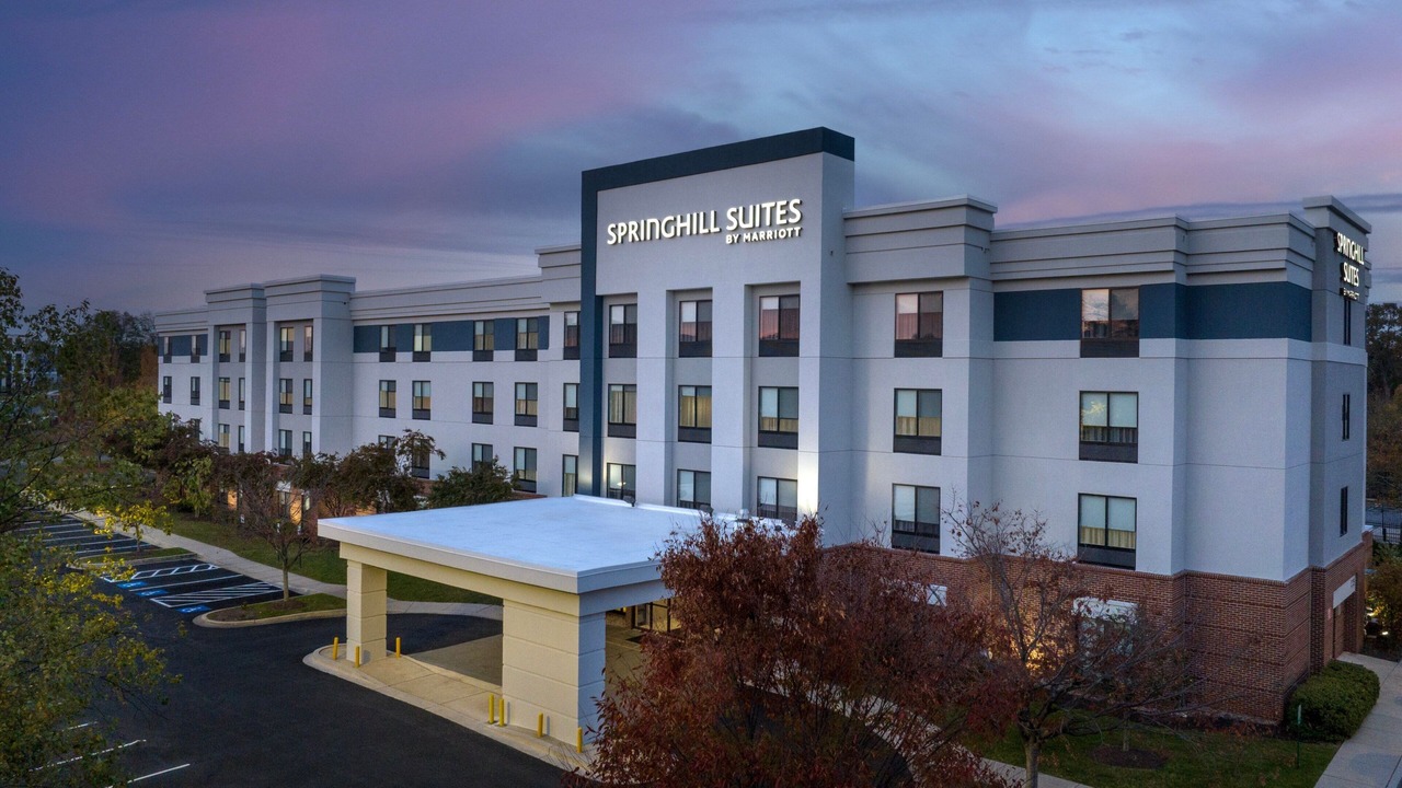 Photo of Buildings in Parole
