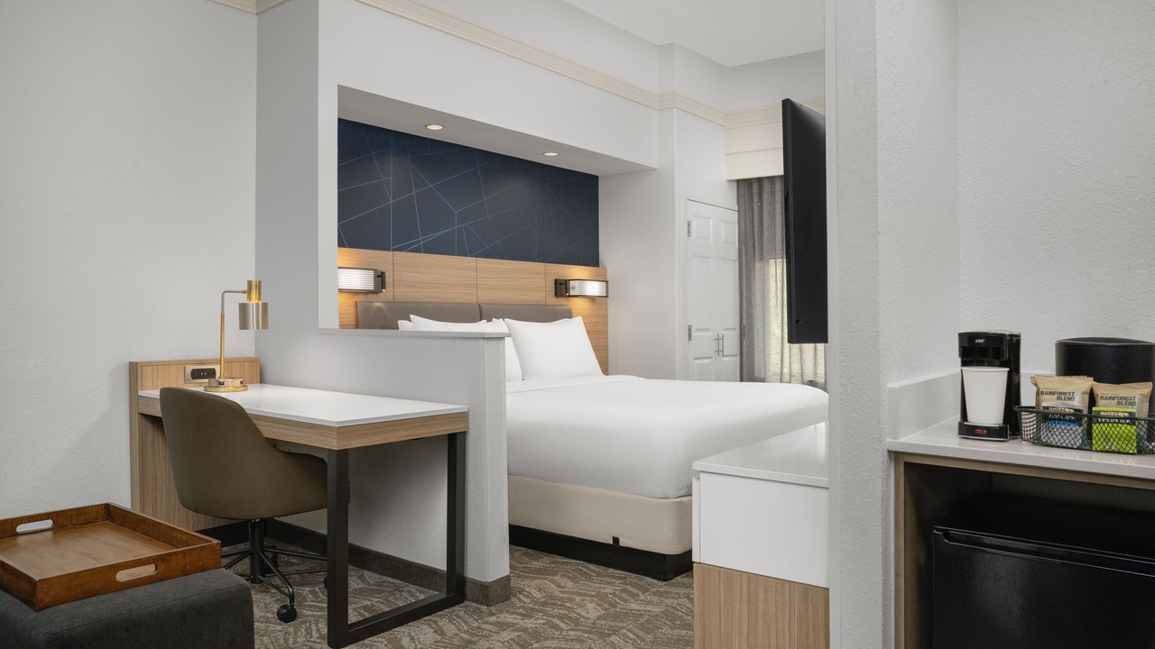 Photo of Bedroom in Parole
