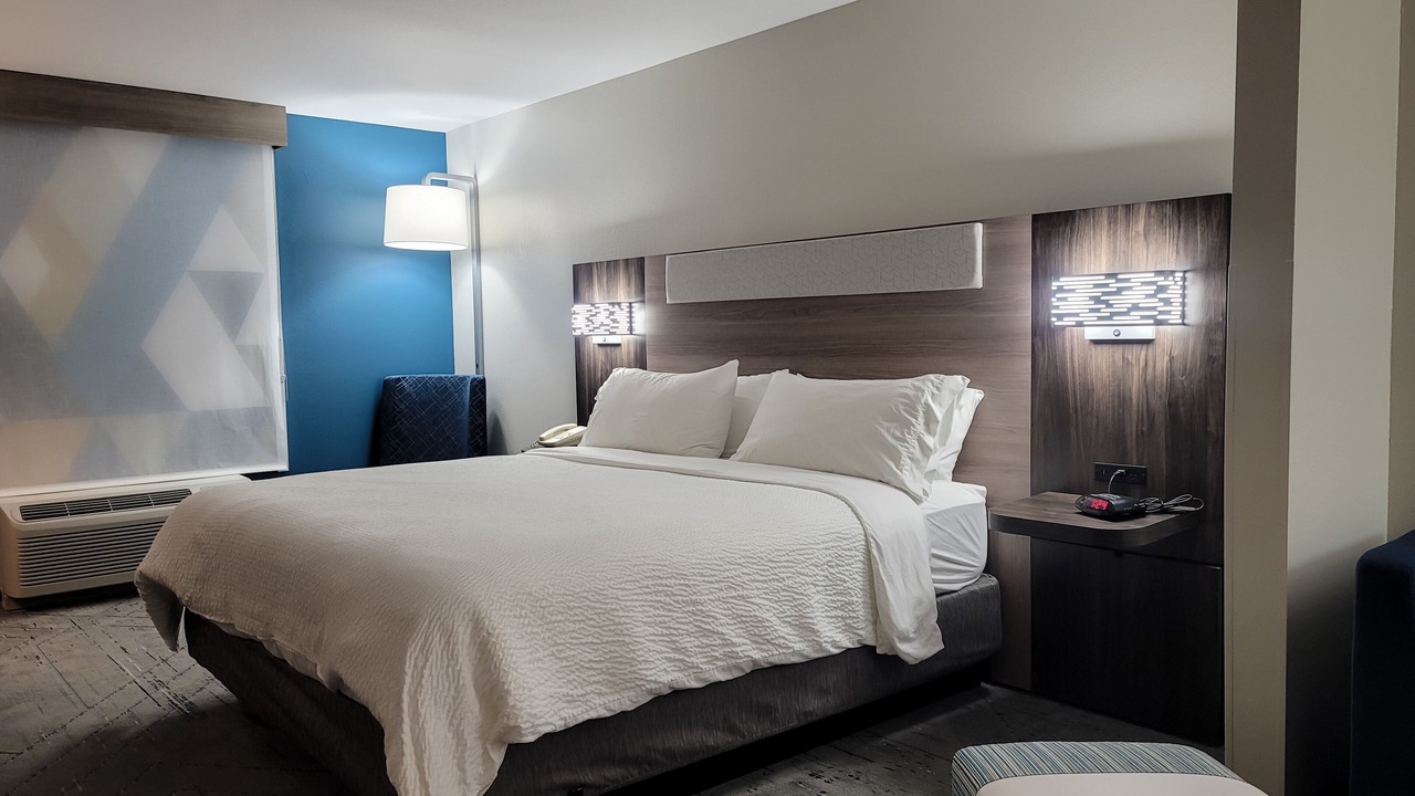 Photo of Bedroom in Enid