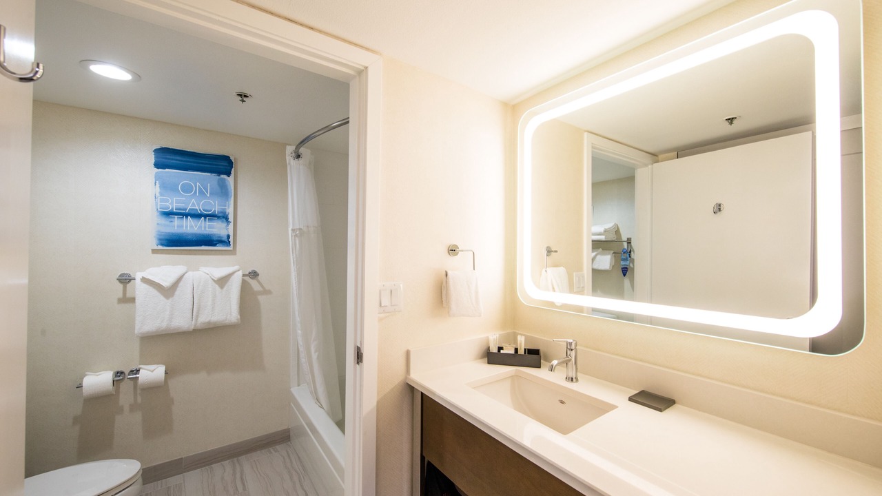 Photo of Bathroom in Motel District