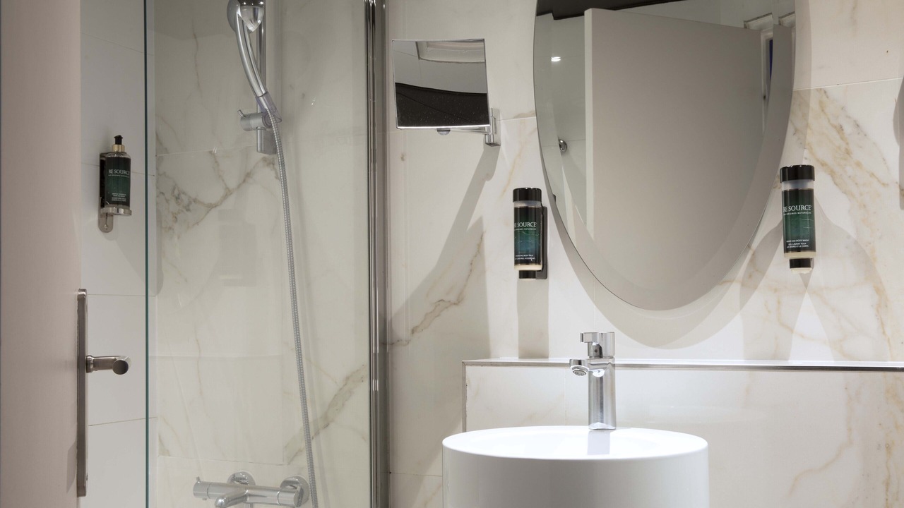 Photo of Bathroom in Porte-Dauphine