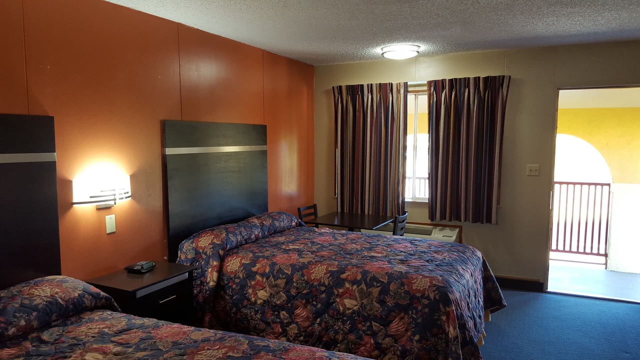 Photo of Bedroom in Flatonia