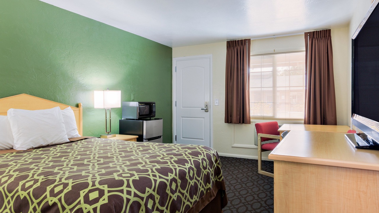 Photo of Bedroom in Downtown Eugene