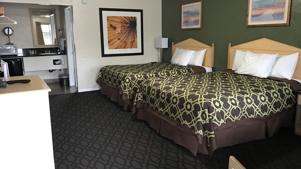 Photo of Bedroom in Downtown Eugene
