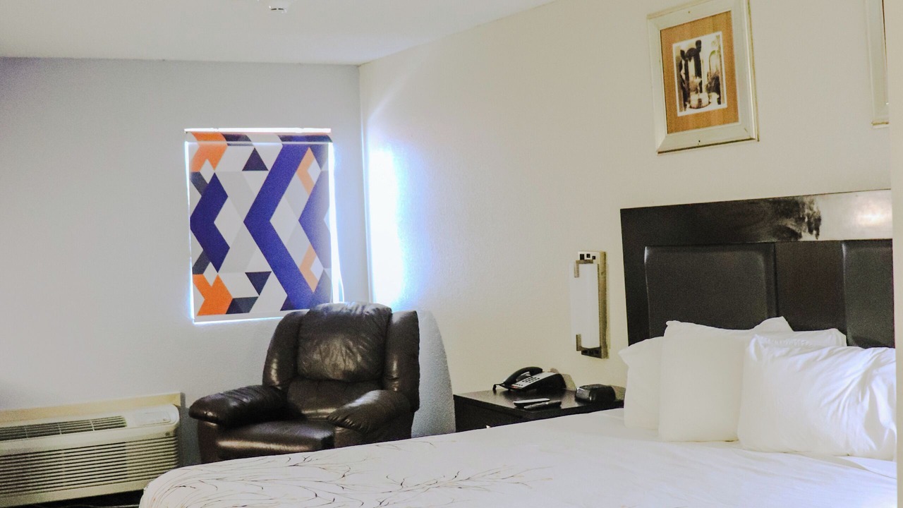 Photo of Bedroom in Independence