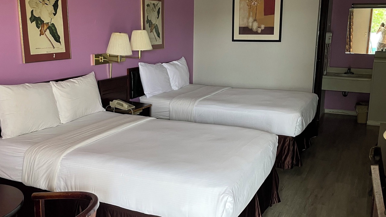 Photo of Bedroom in Greenup