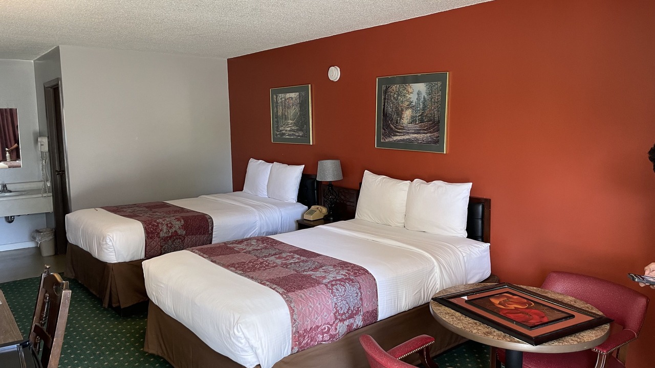 Photo of Bedroom in Greenup