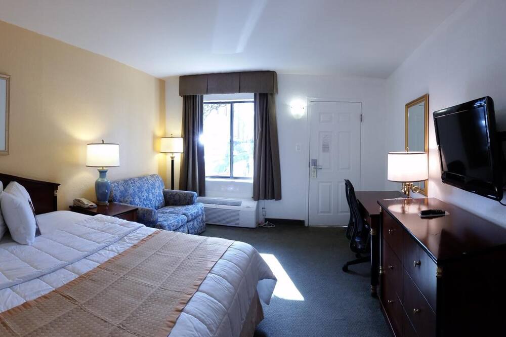 Photo of Bedroom in Manassas