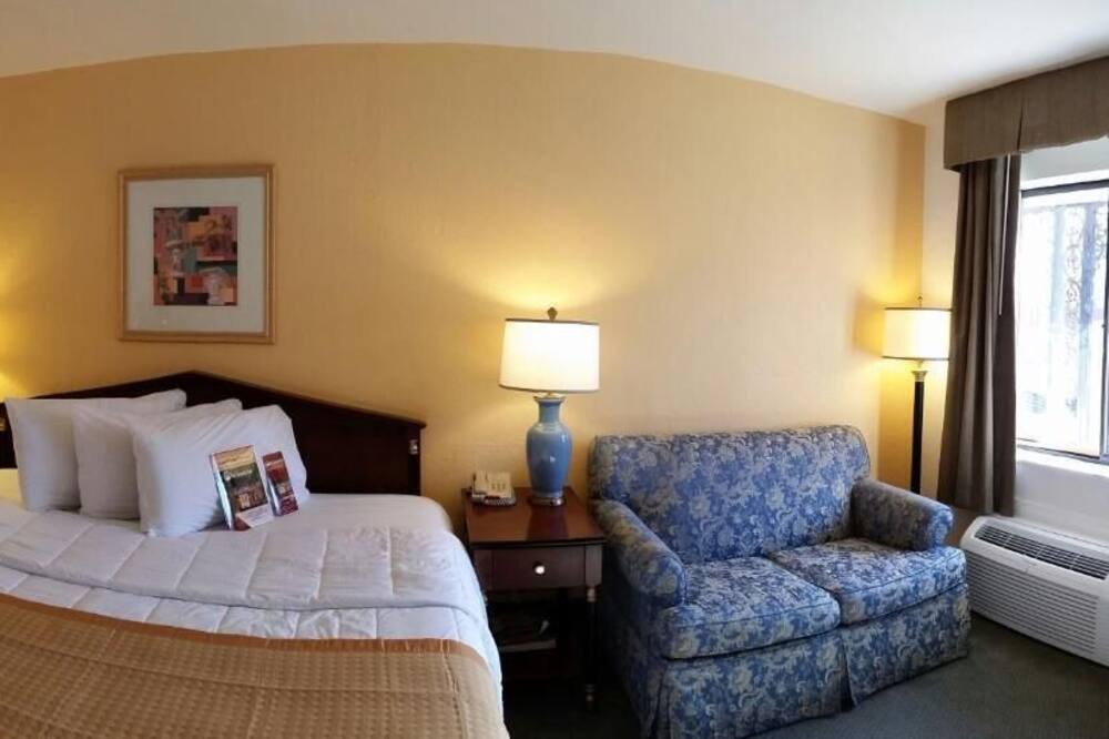 Photo of Bedroom in Manassas