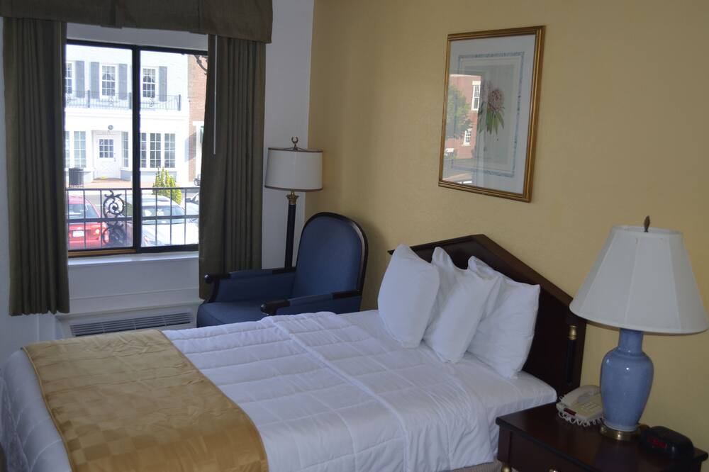 Photo of Bedroom in Manassas