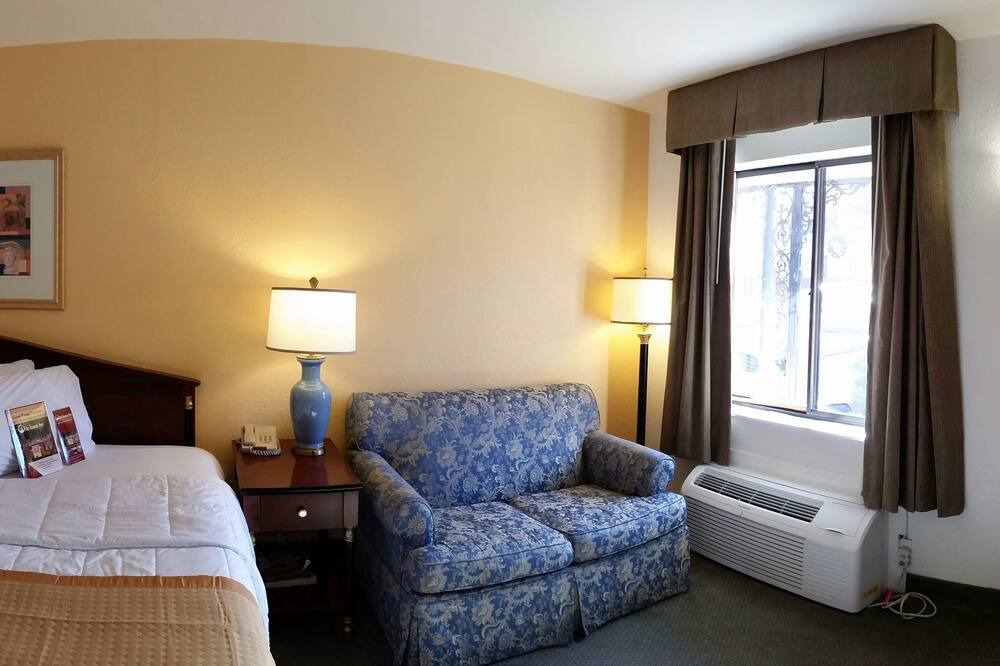 Photo of Bedroom in Manassas