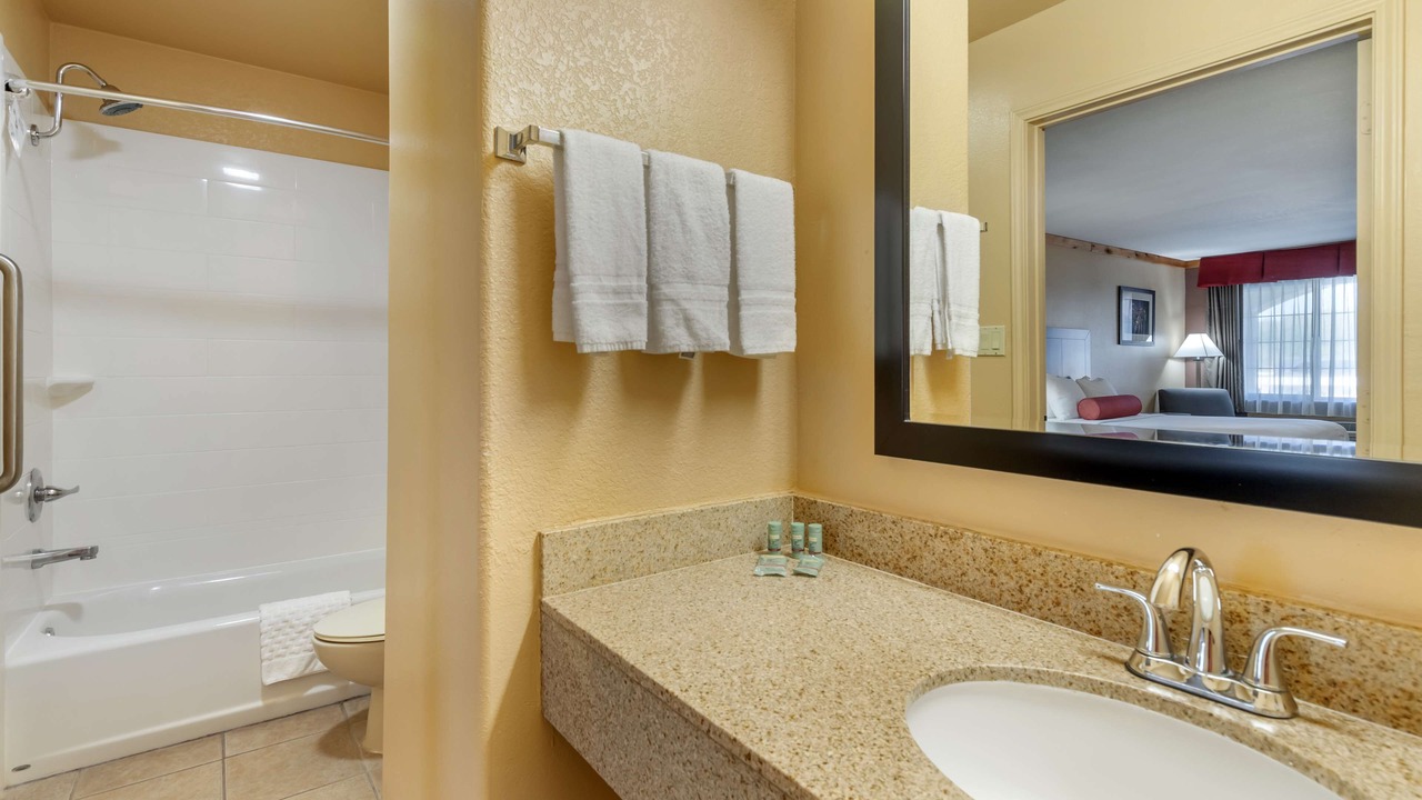 Photo of Bathroom in Freer