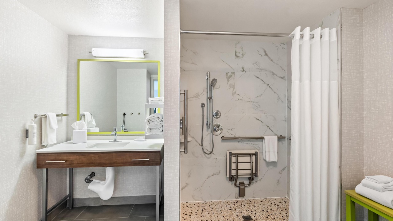 Photo of Bathroom in Lathrop