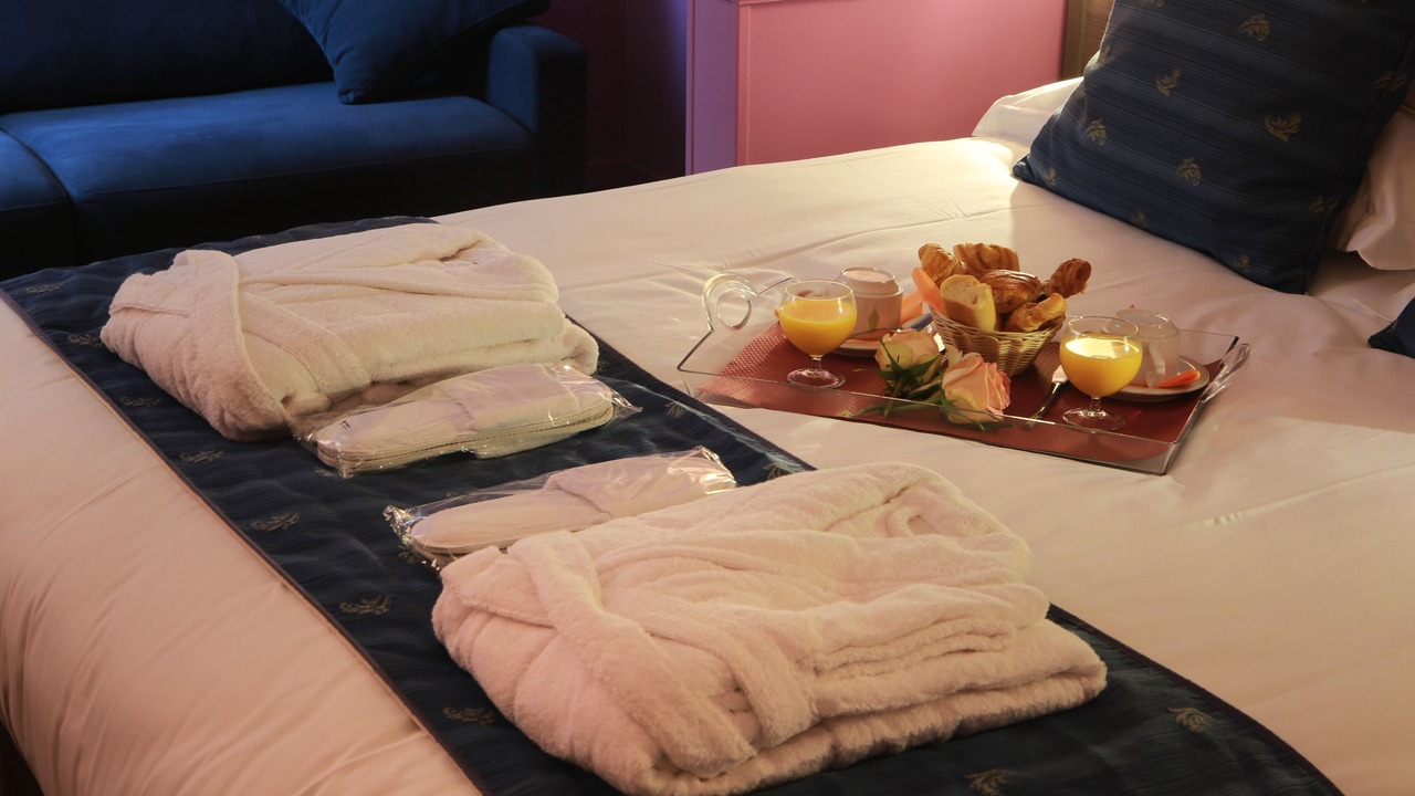 Photo of Bedroom in Villa Montmorency