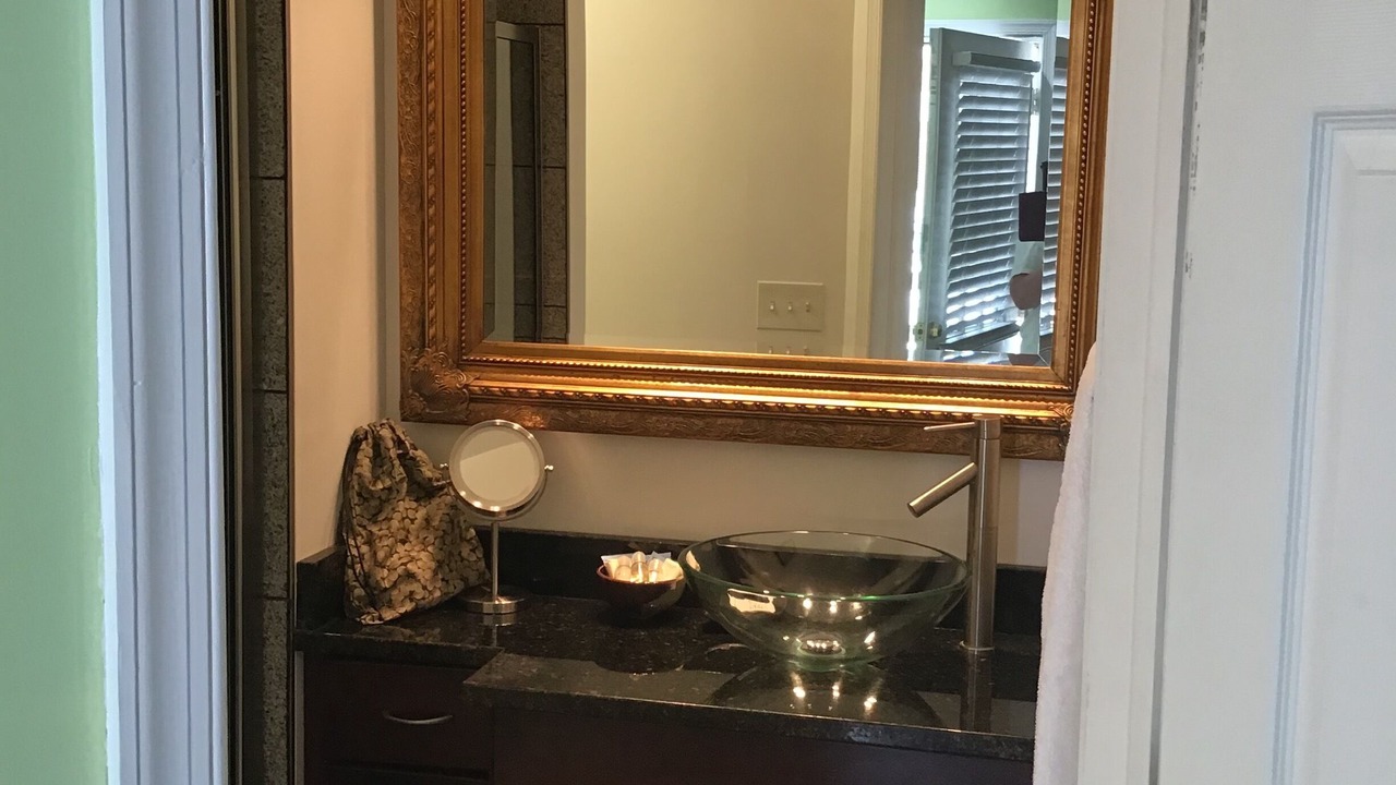 Photo of Bathroom in Railroad