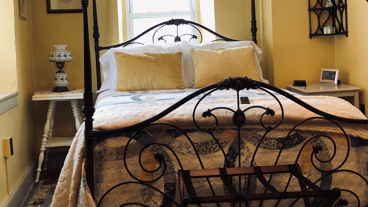 Photo of Bedroom in Railroad