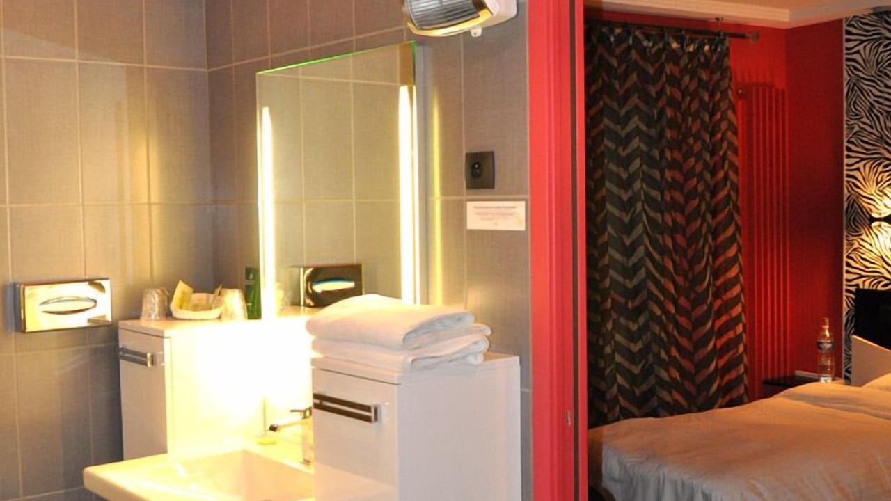 Photo of Bathroom in Villedieu-les-Poeles