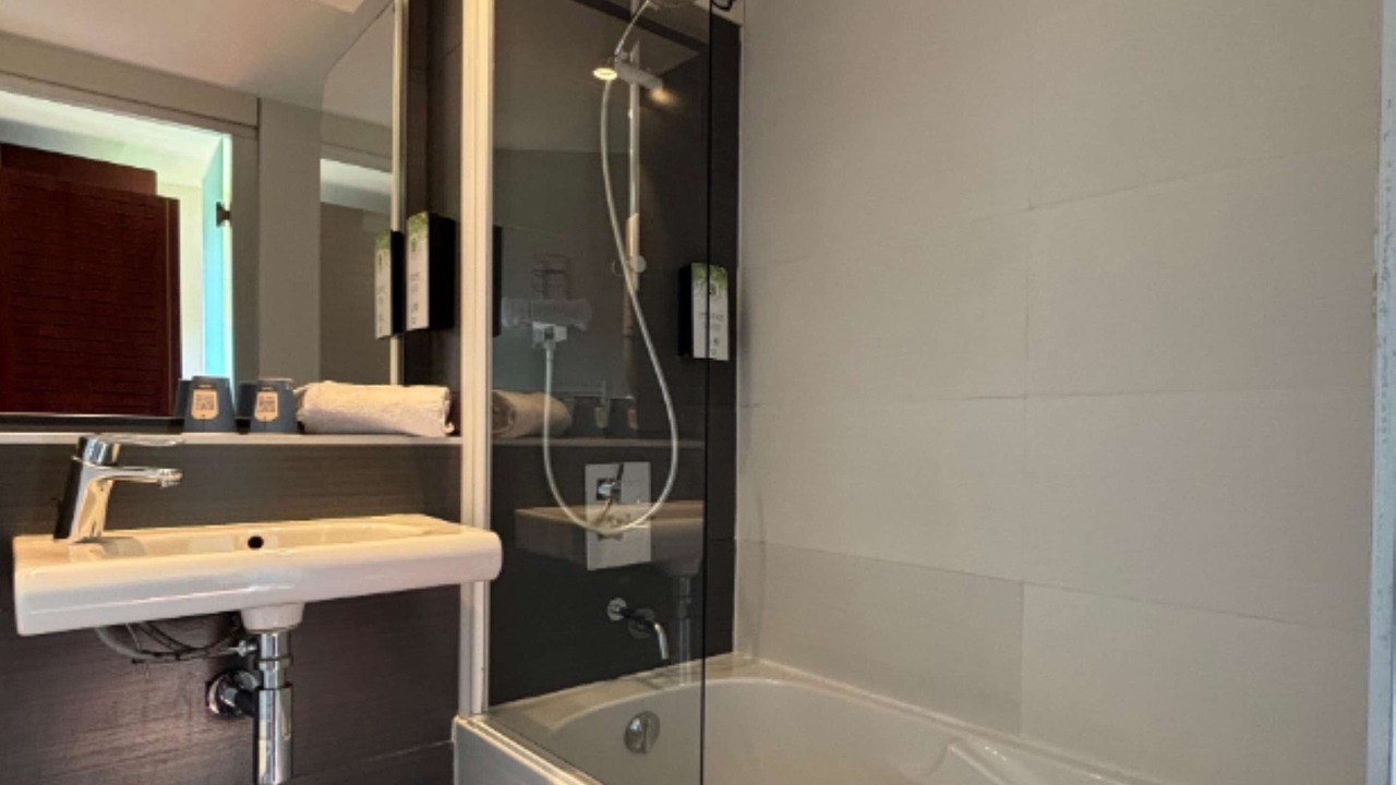 Photo of Bathroom in Lormont