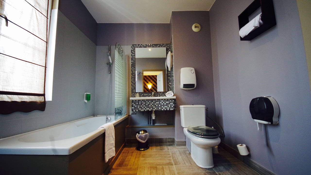 Photo of Bathroom in Peronne