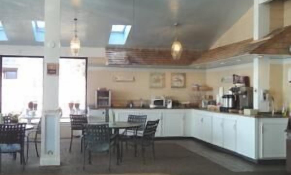 Photo of Others in Hyannis