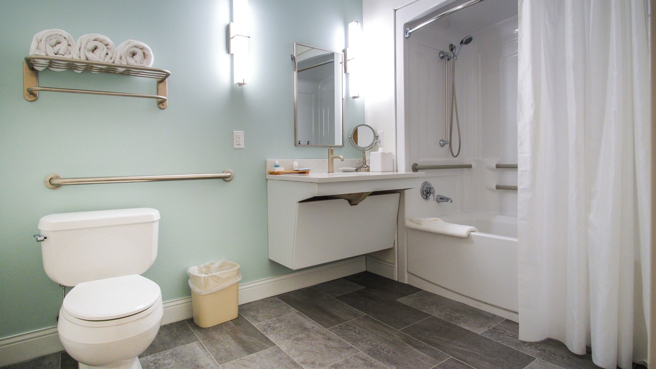 Photo of Bathroom in Ashland