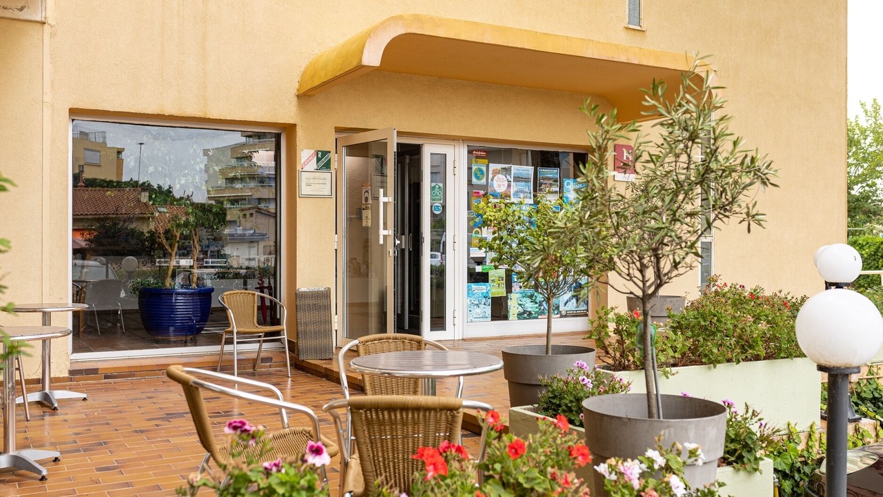 Photo of Outdoor in La Jetee
