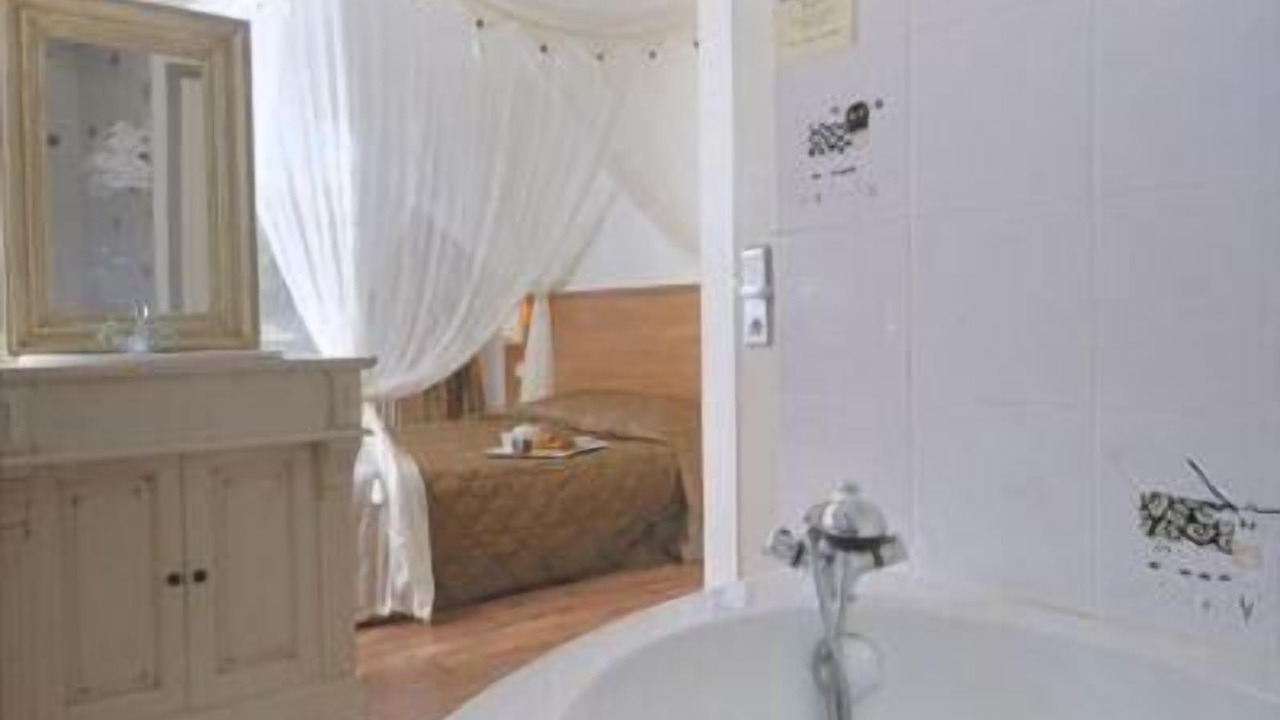 Photo of Bathroom in Beaulieu-sur-Dordogne