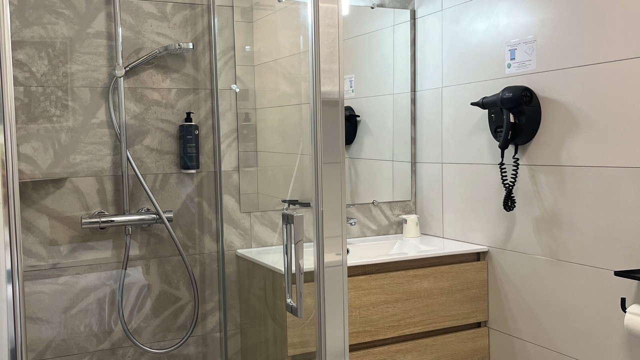 Photo of Bathroom in Saint-Martin-de-Fraigneau