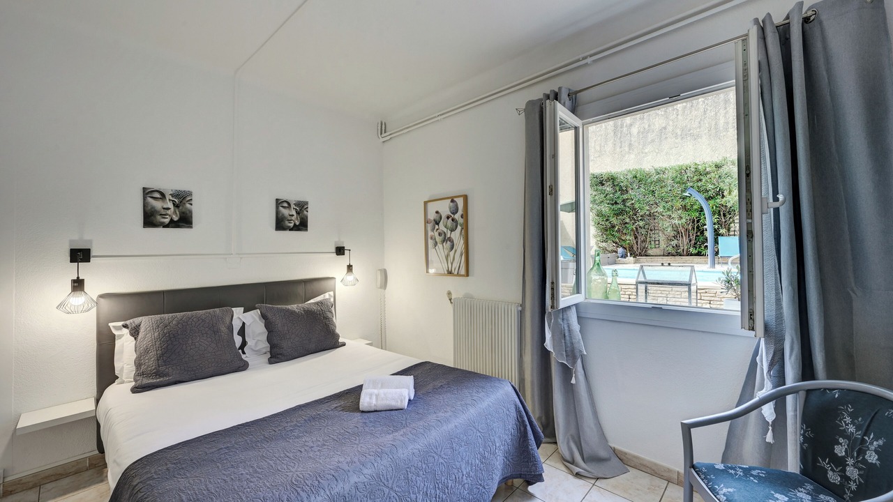 Photo of Bedroom in Entraigues-sur-la-Sorgue