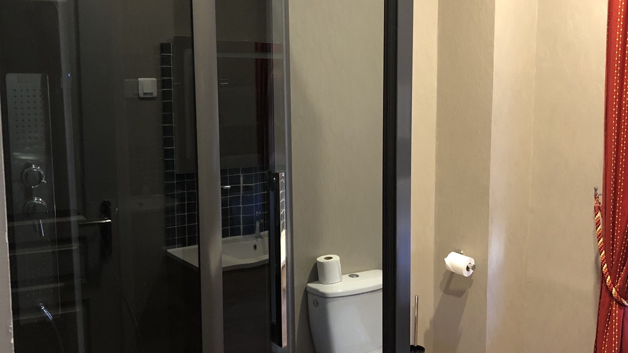 Photo of Bathroom in Saint-Quentin