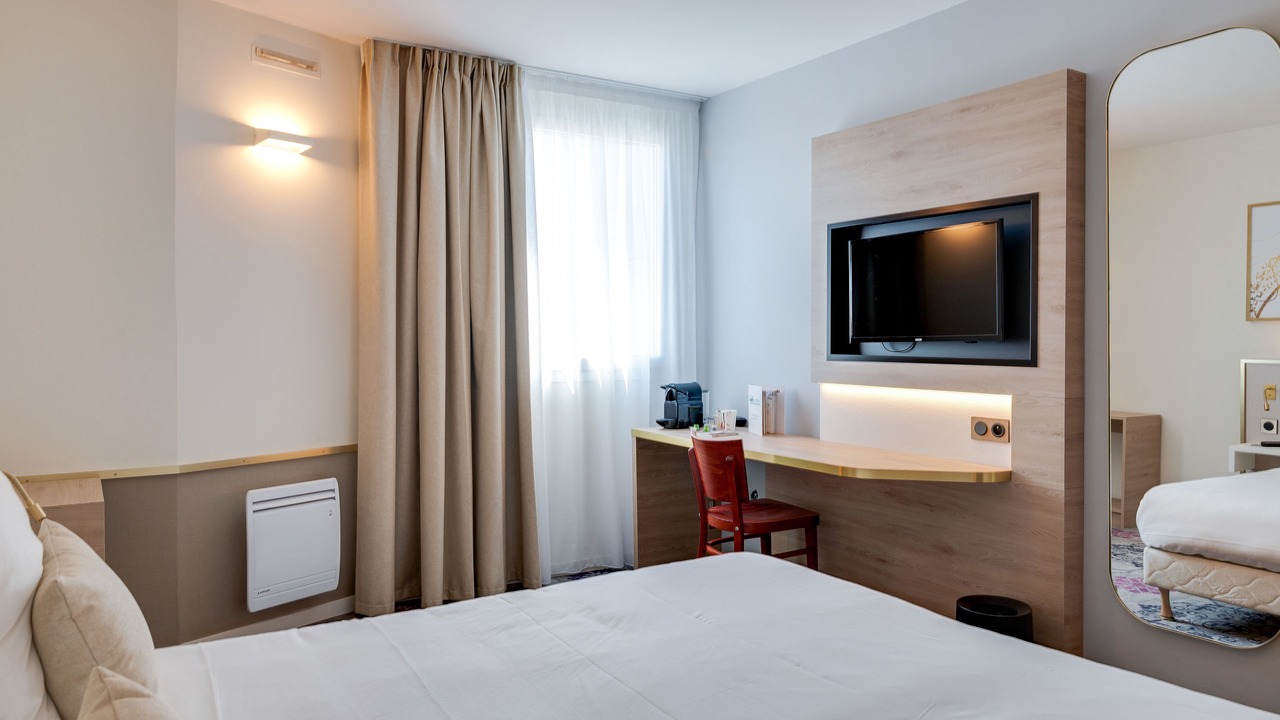 Photo of Bedroom in Saint-Jean-de-Braye