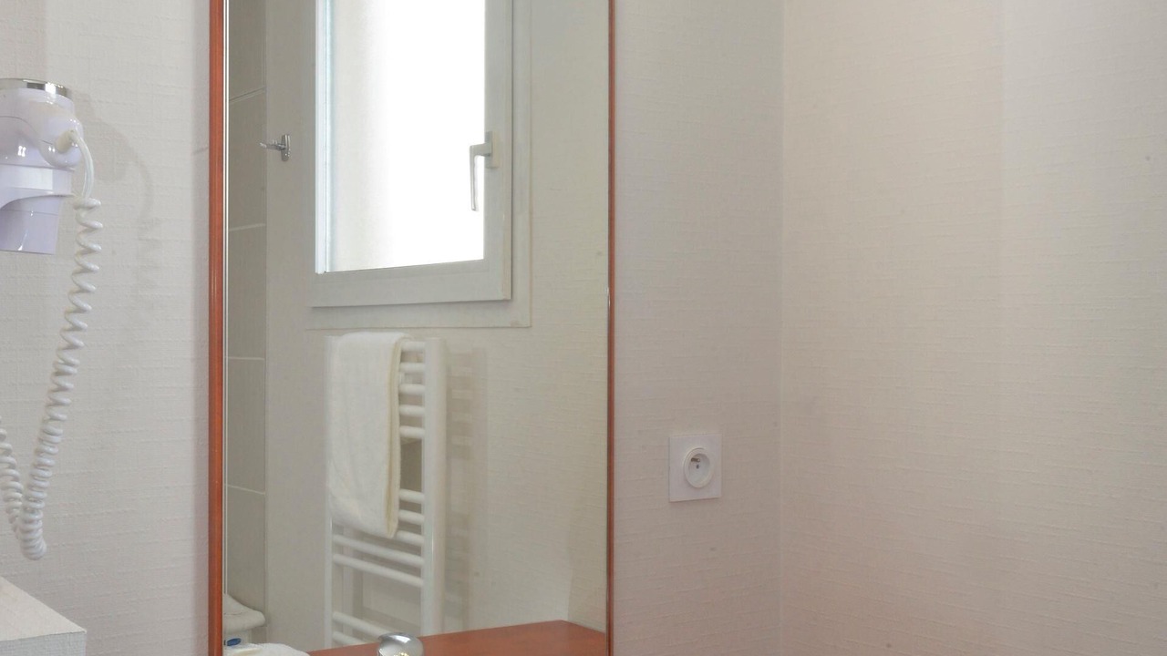 Photo of Bedroom in Saint-Jean-de-Braye