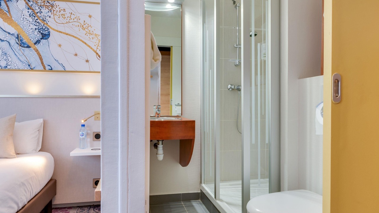 Photo of Bedroom in Saint-Jean-de-Braye
