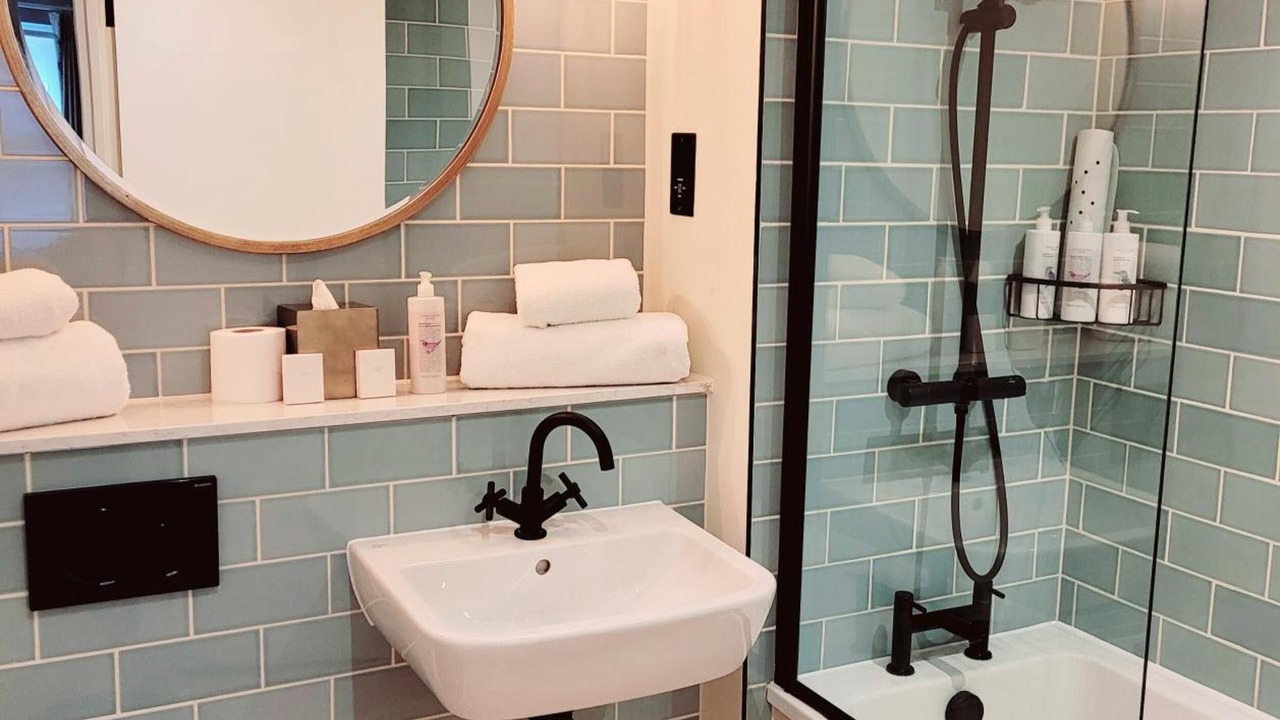 Photo of Others in Carshalton Central