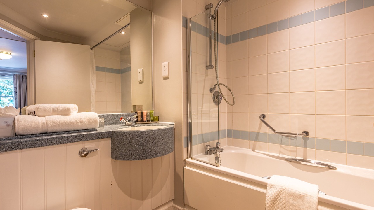 Photo of Others in Carshalton Central