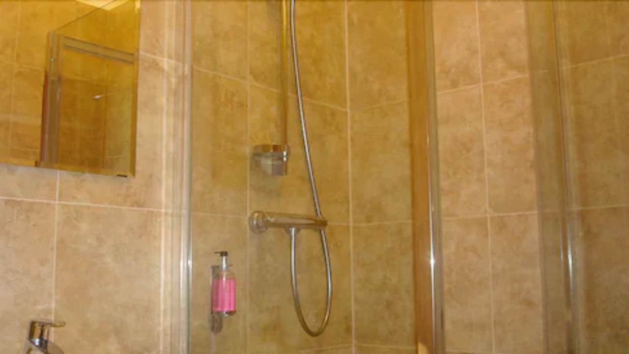 Photo of Bathroom in Newham