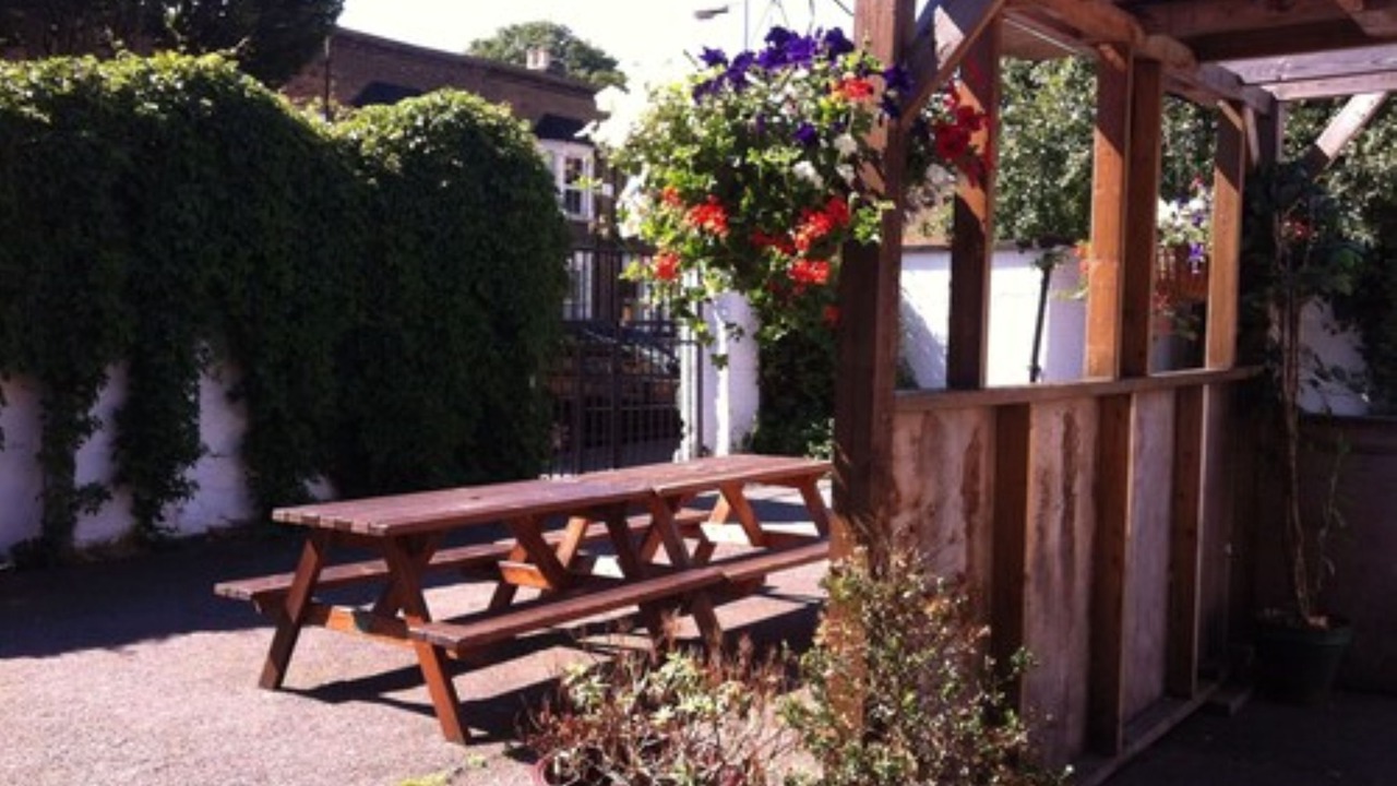 Photo of Patio Balcony in Newham