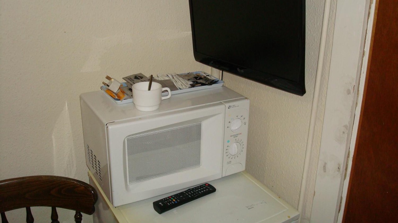 Photo of Kitchen in Newham