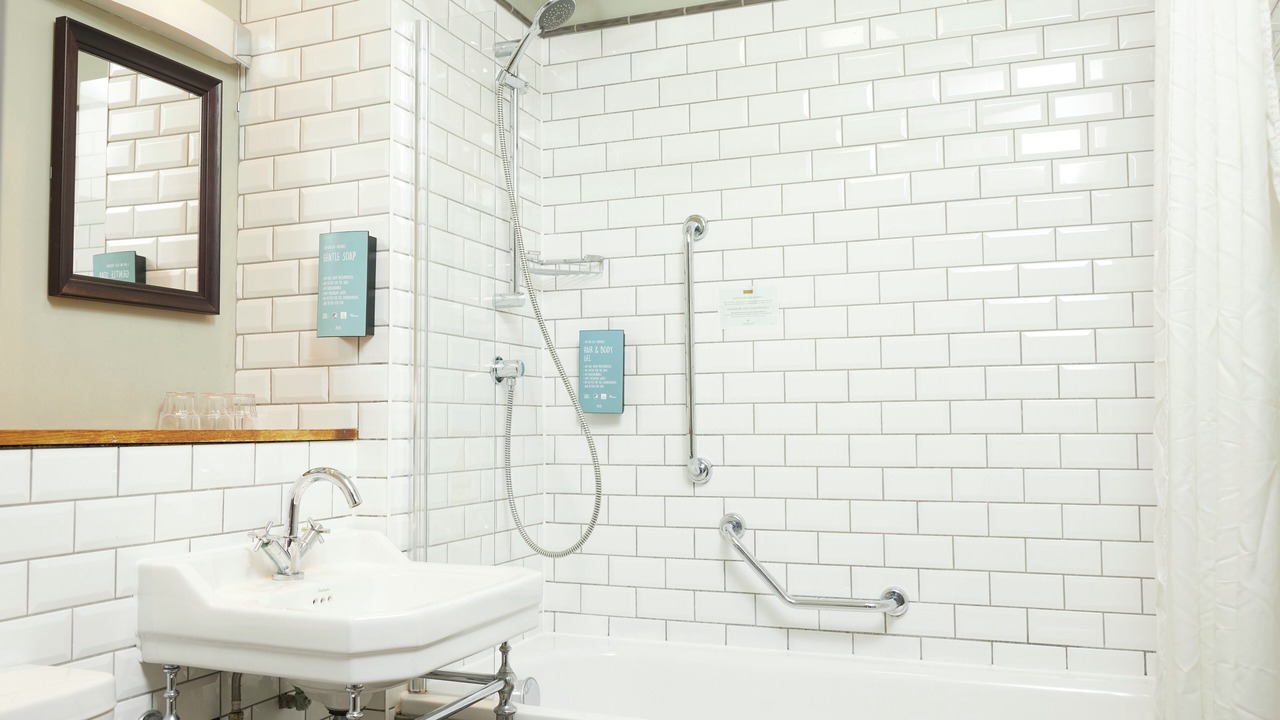 Photo of Bathroom in St Leonards