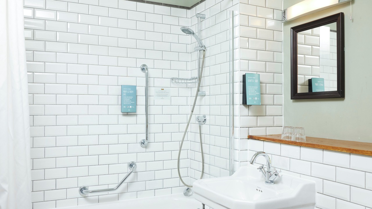 Photo of Bathroom in St Leonards