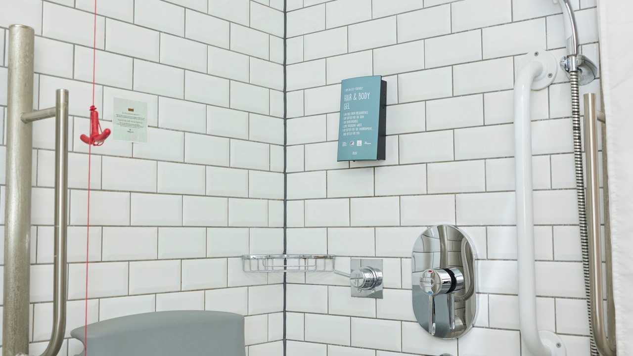 Photo of Bathroom in St Leonards