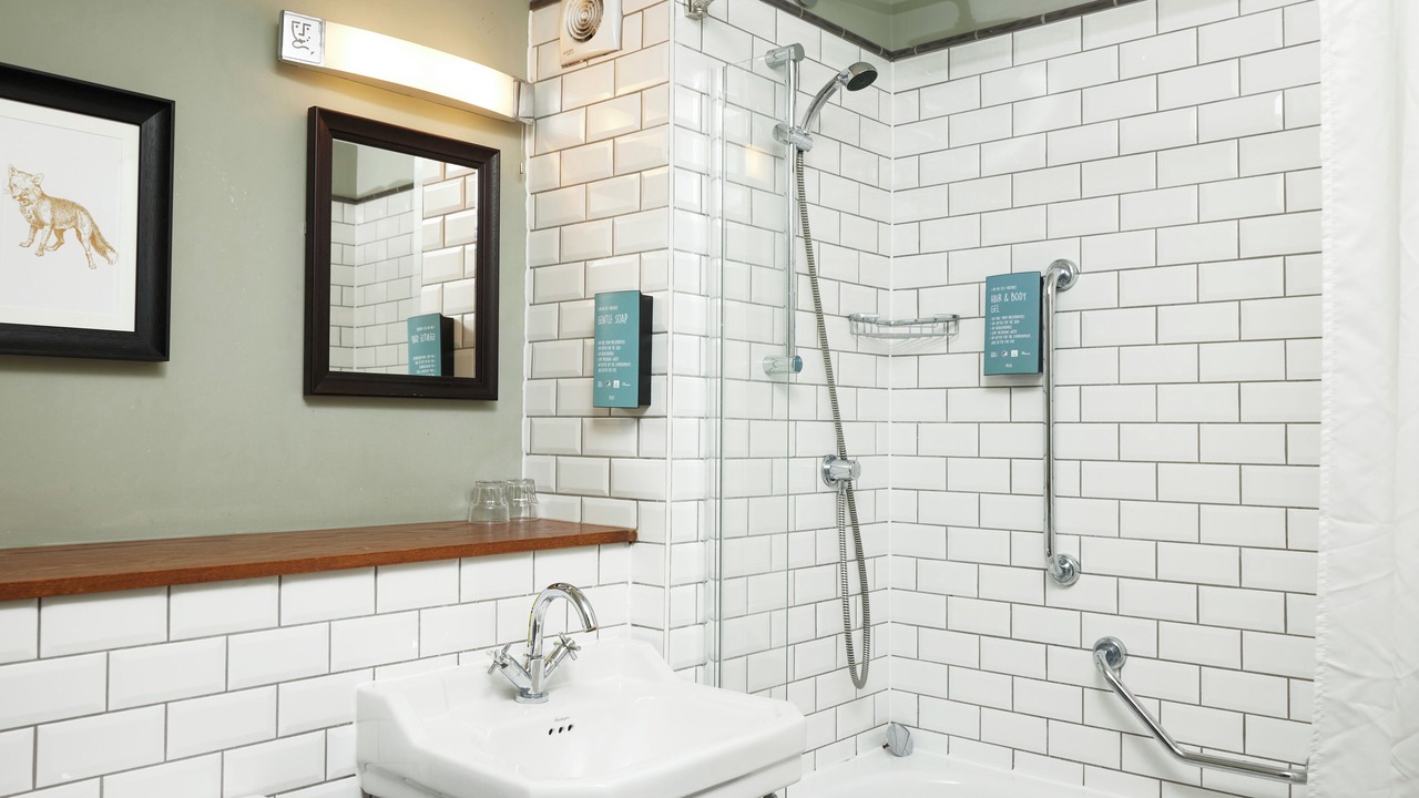 Photo of Bathroom in St Leonards