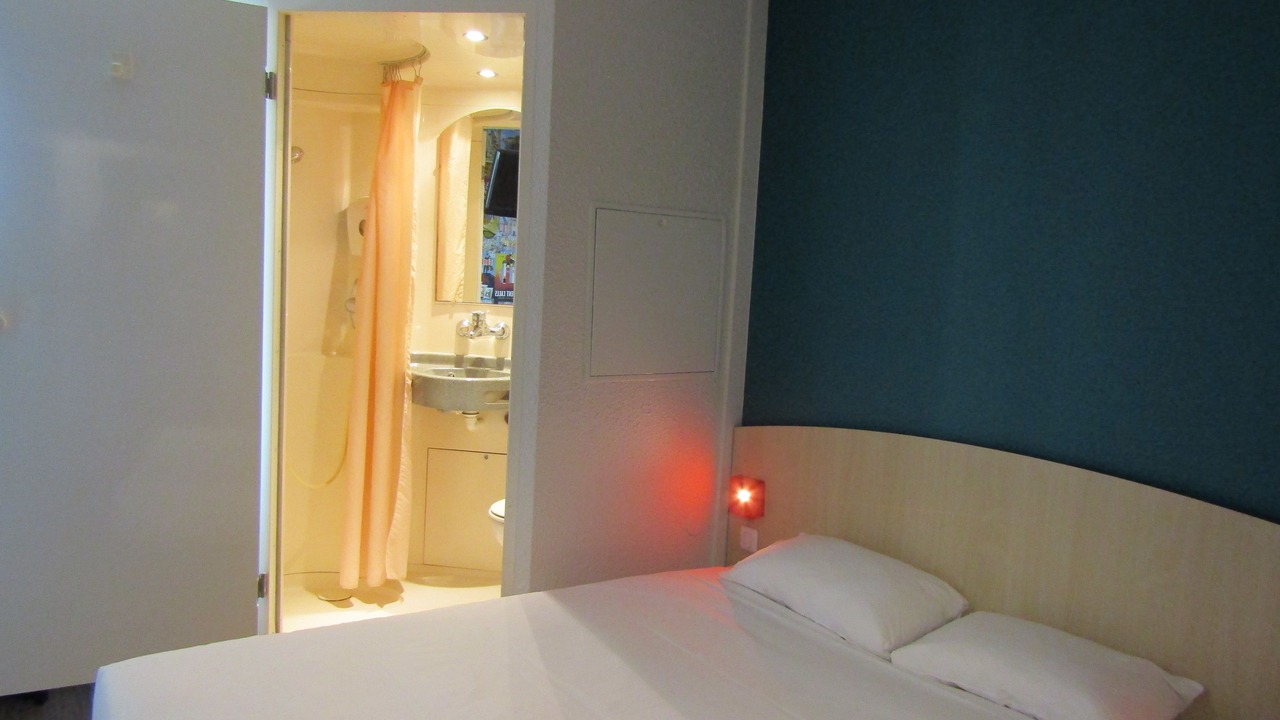 Photo of Bedroom in L'Isle-d'Abeau