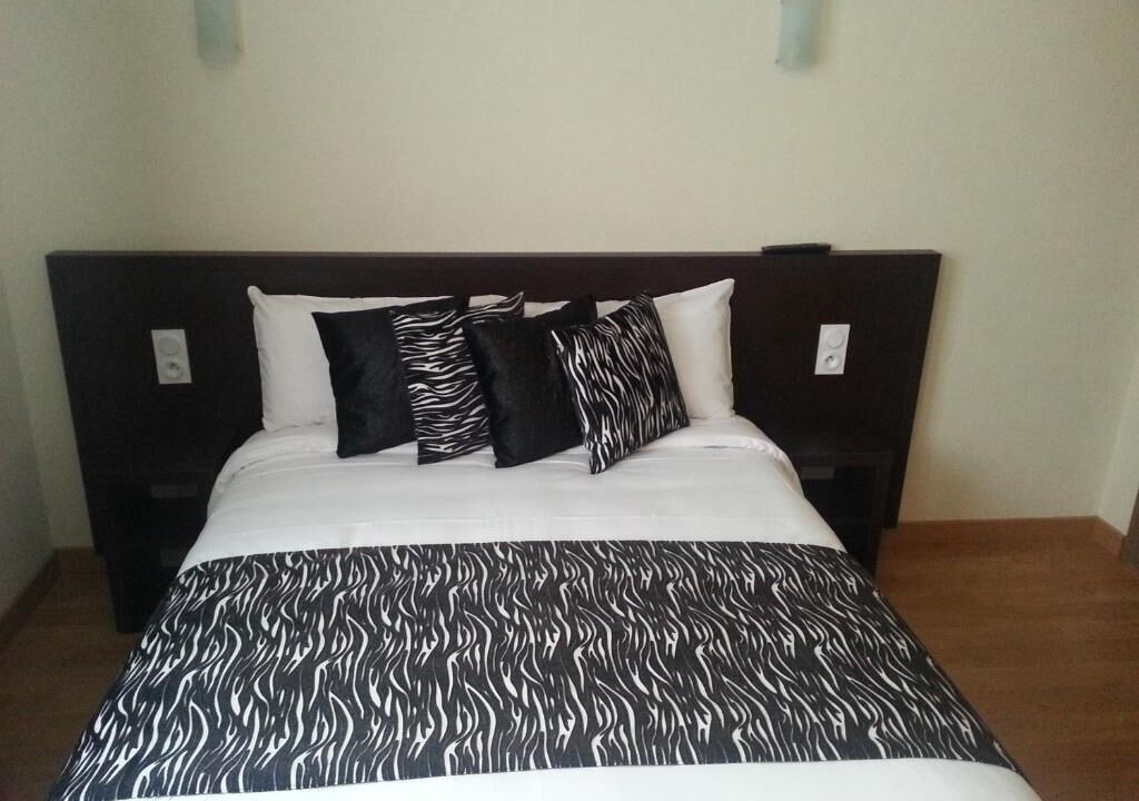 Photo of Bedroom in Alencon