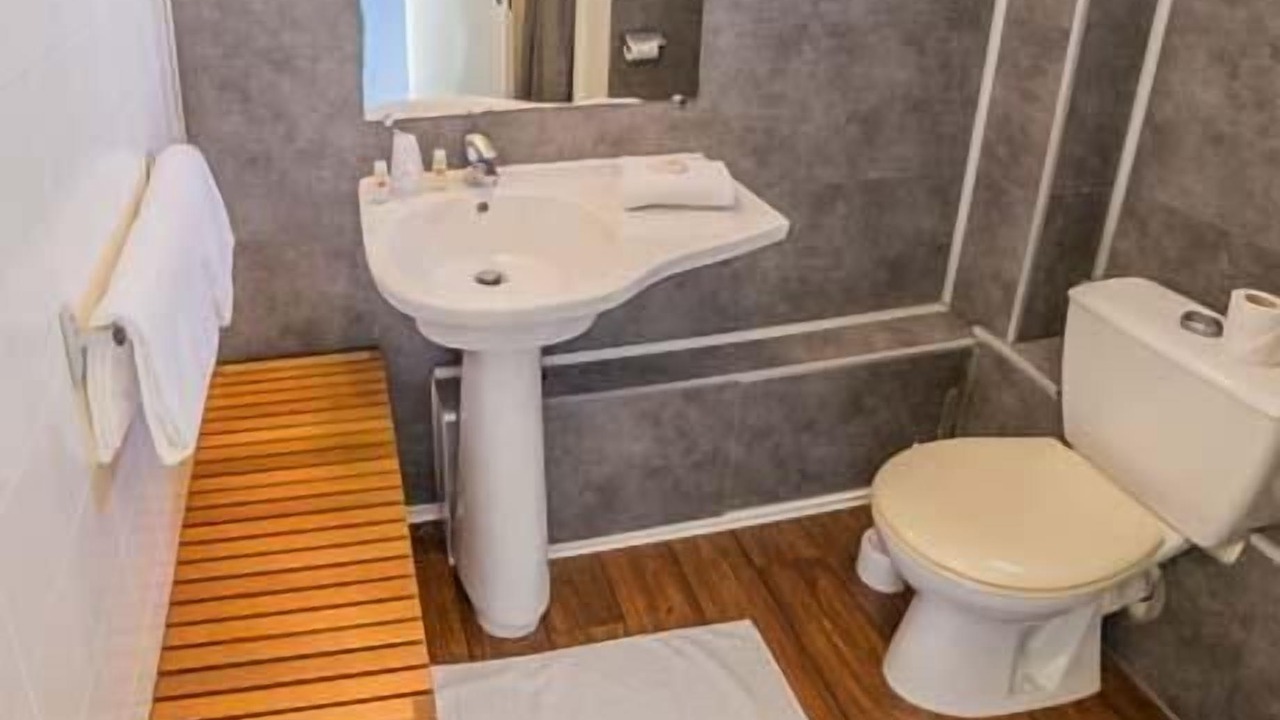 Photo of Bathroom in La Roche-sur-Yon